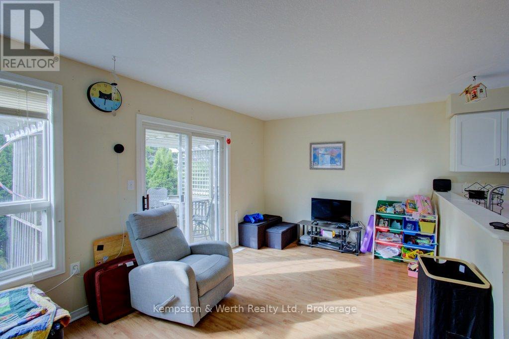 28 Patrick Boulevard, Centre Wellington, Ontario  N0B 1S0 - Photo 15 - X12162507