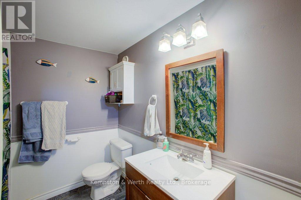 28 Patrick Boulevard, Centre Wellington, Ontario  N0B 1S0 - Photo 22 - X12162507