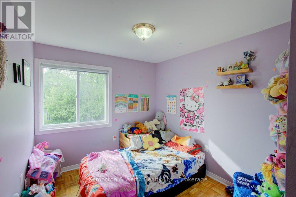 28 Patrick Boulevard, Centre Wellington (Elora/salem), Ontario  N0B 1S0 - Photo 23 - X12162507