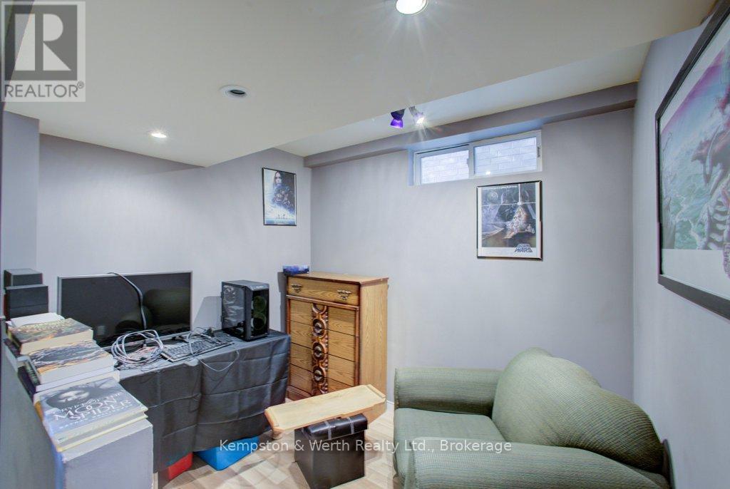 28 Patrick Boulevard, Centre Wellington (Elora/salem), Ontario  N0B 1S0 - Photo 29 - X12162507