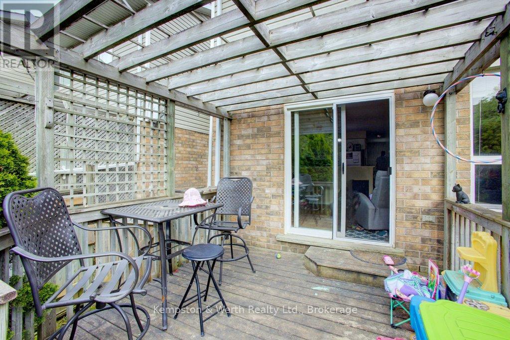 28 Patrick Boulevard, Centre Wellington, Ontario  N0B 1S0 - Photo 33 - X12162507