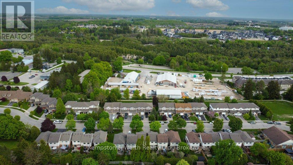 28 Patrick Boulevard, Centre Wellington, Ontario  N0B 1S0 - Photo 40 - X12162507