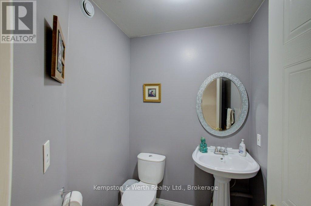28 Patrick Boulevard, Centre Wellington, Ontario  N0B 1S0 - Photo 8 - X12162507