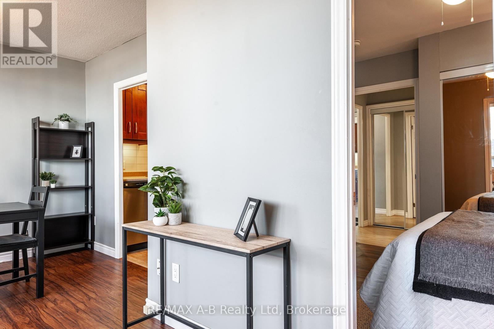 102 - 45 Westmount Road N, Waterloo, Ontario  N2L 2R3 - Photo 14 - X12162599