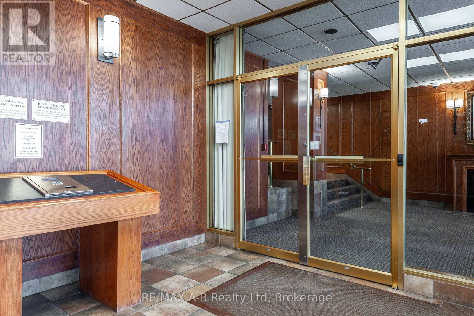 102 - 45 Westmount Road N, Waterloo, Ontario  N2L 2R3 - Photo 30 - X12162599