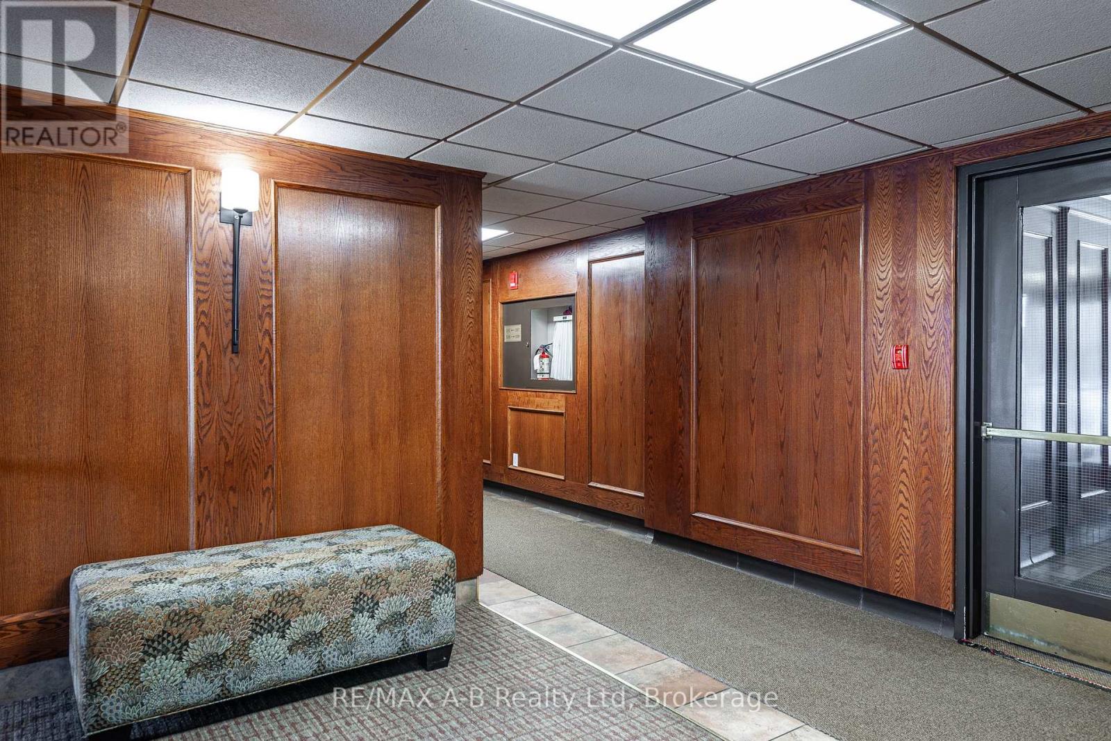 102 - 45 Westmount Road N, Waterloo, Ontario  N2L 2R3 - Photo 33 - X12162599