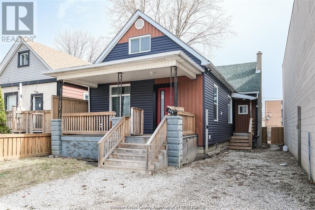 MLS# 25012600: 588 Caron AVENUE, Windsor, Canada