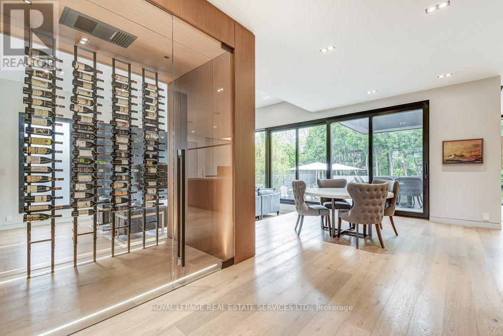 Property at 144 SPARLING COURT image 3