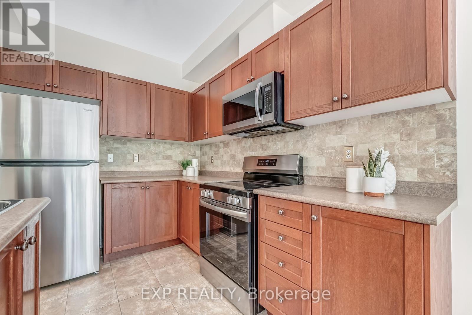 757 John Cole Court, Newmarket, Ontario  L3Y 5V7 - Photo 11 - N12162423