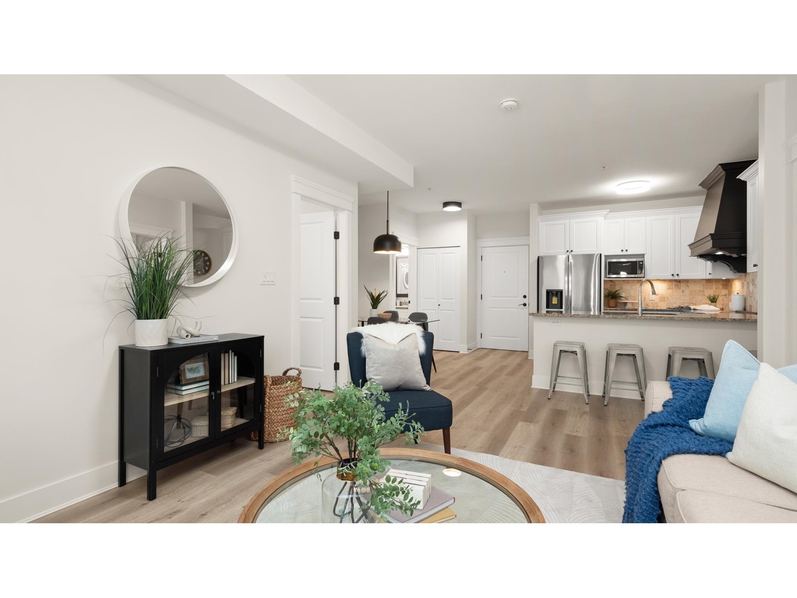 204 19530 65 Avenue, Surrey, British Columbia  V4N 6M1 - Photo 2 - R2981075