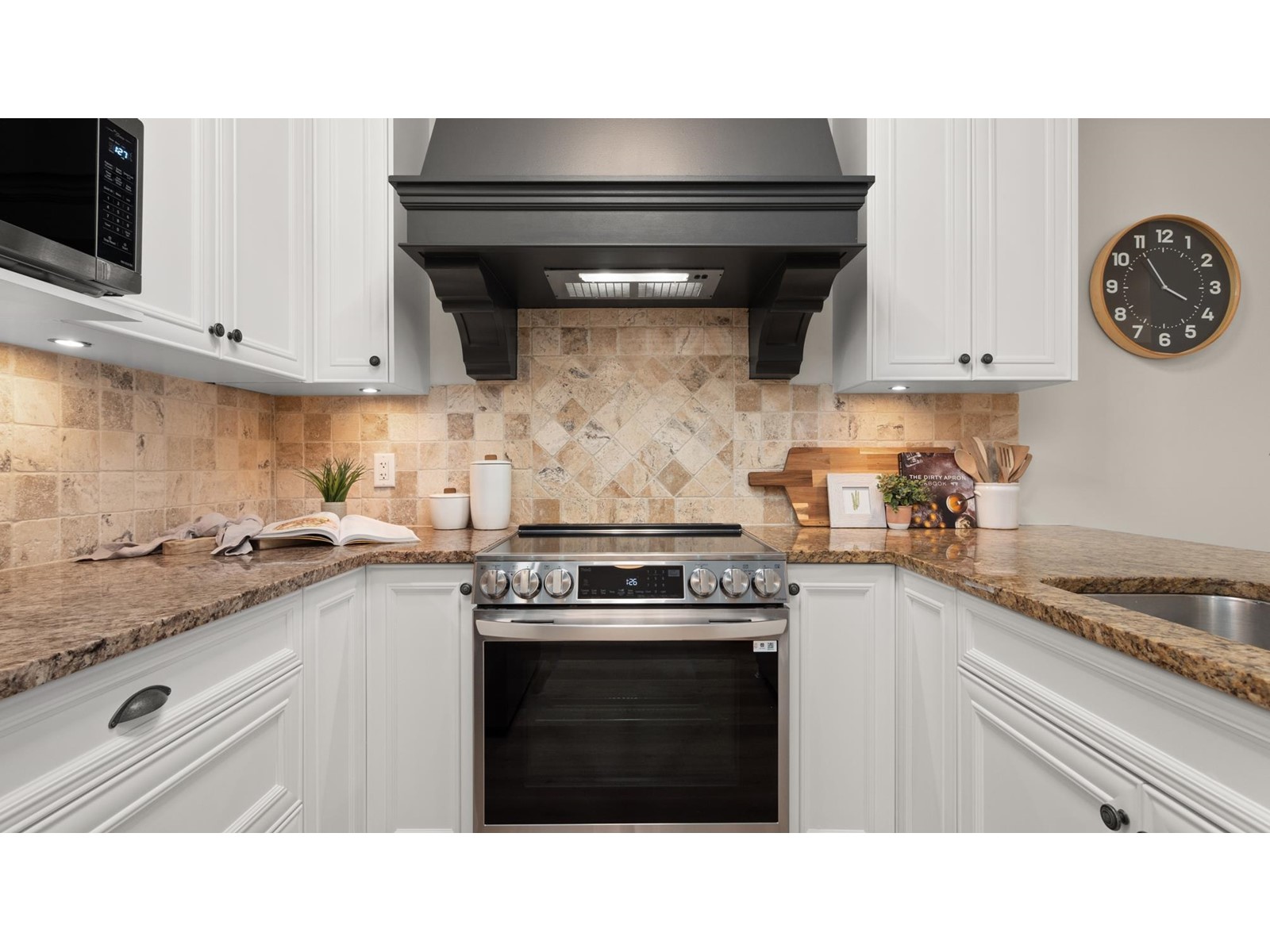 204 19530 65 Avenue, Surrey, British Columbia  V4N 6M1 - Photo 8 - R2981075