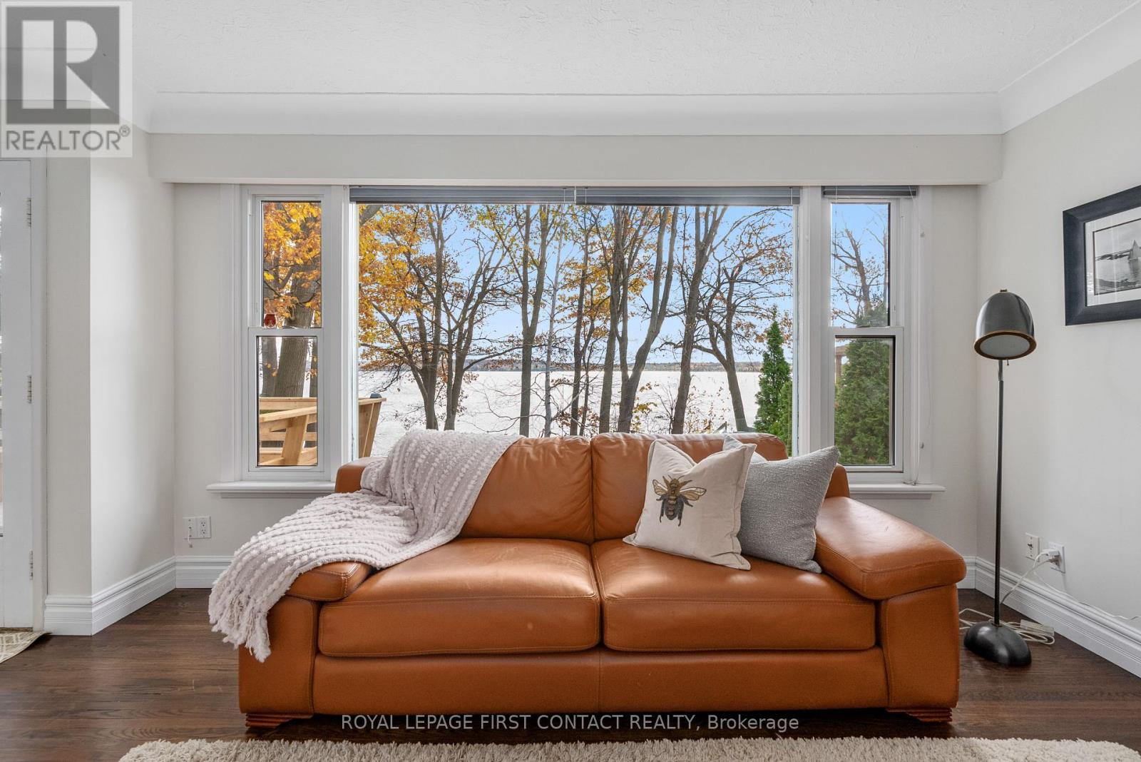 23 Barrie Terrace, Oro-Medonte (Shanty Bay), Ontario  L4M 1E8 - Photo 14 - S12162221