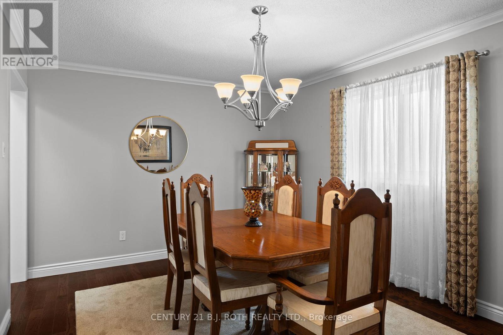 18 Irwin Drive, Barrie (Northwest), Ontario  L4N 7A6 - Photo 10 - S12162361