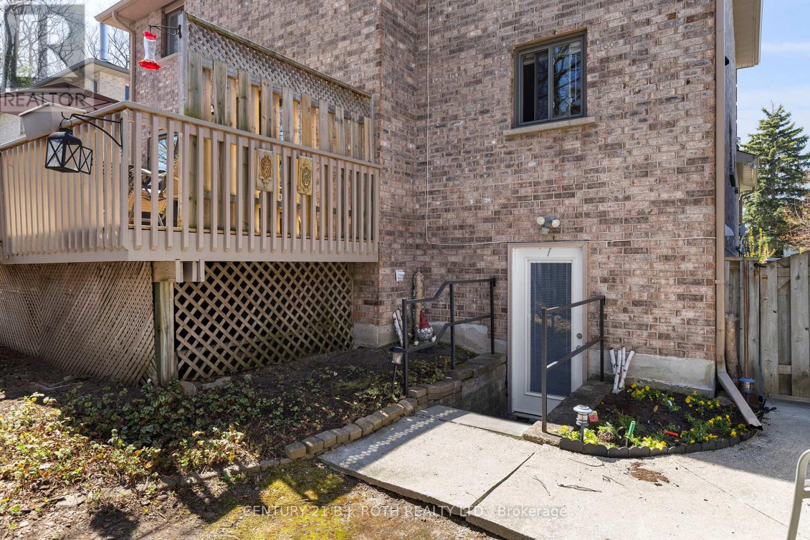 18 Irwin Drive, Barrie (Northwest), Ontario  L4N 7A6 - Photo 28 - S12162361