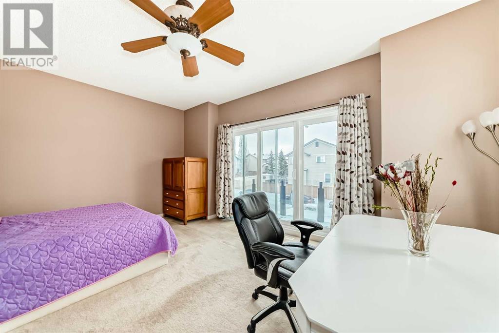 250 Eversyde Close Sw, Calgary, Alberta  T2Y 5A2 - Photo 23 - A2207608