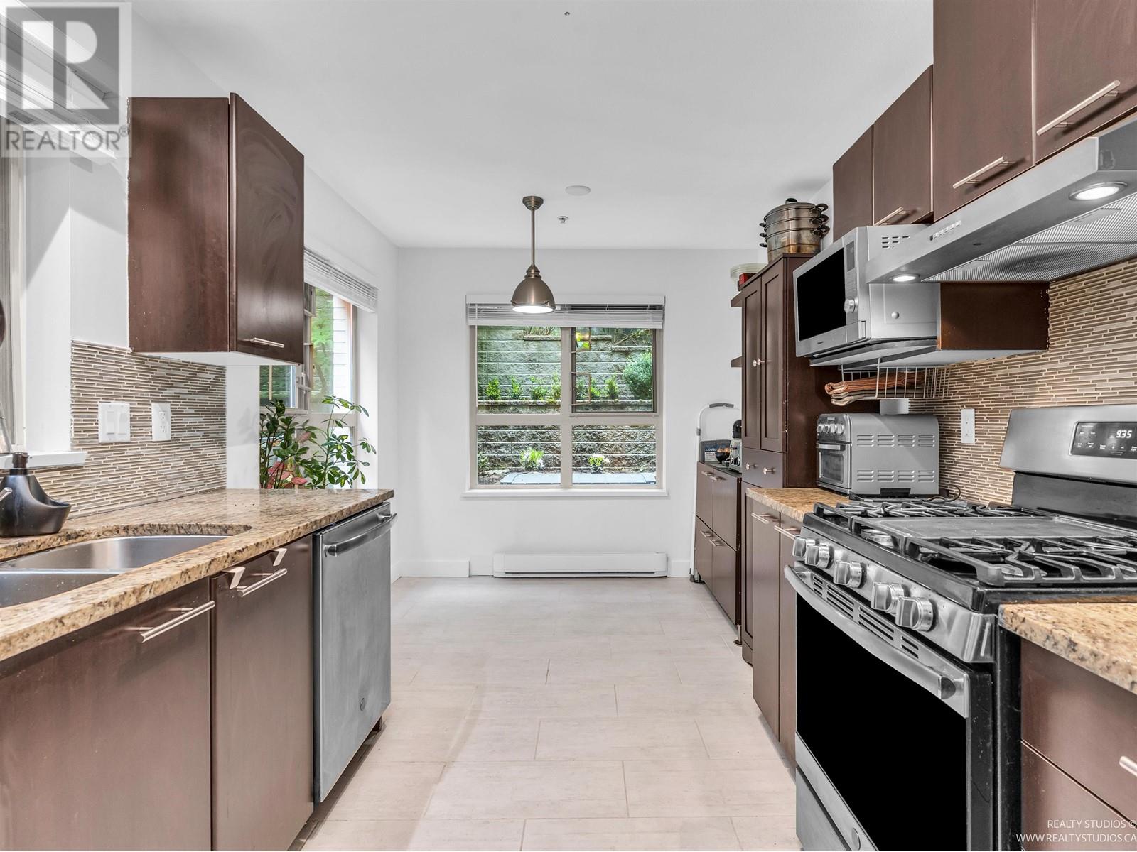 104 9329 University Crescent, Burnaby, British Columbia  V5A 4Y4 - Photo 11 - R3004870