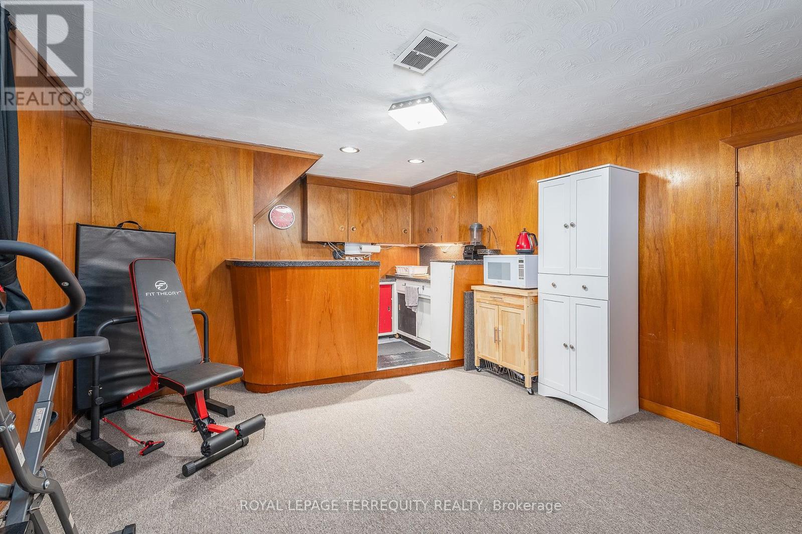 80 Glenaden Avenue E, Toronto, Ontario  M8Y 2L3 - Photo 24 - W12162358