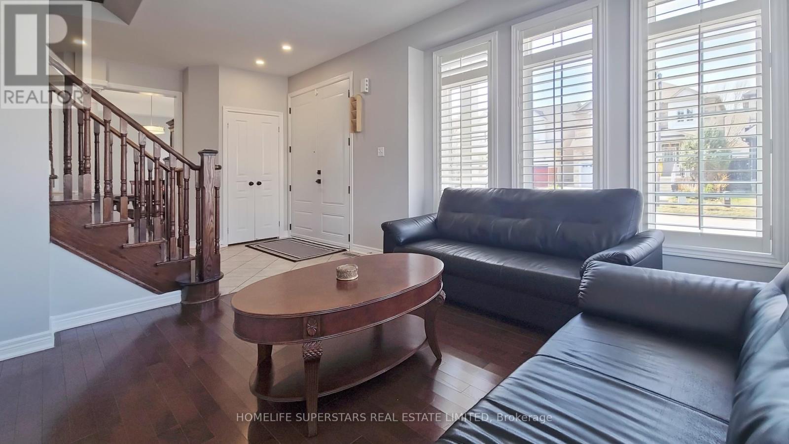 1106 Little Crescent, Milton, Ontario  L9T 6T2 - Photo 8 - W12162430