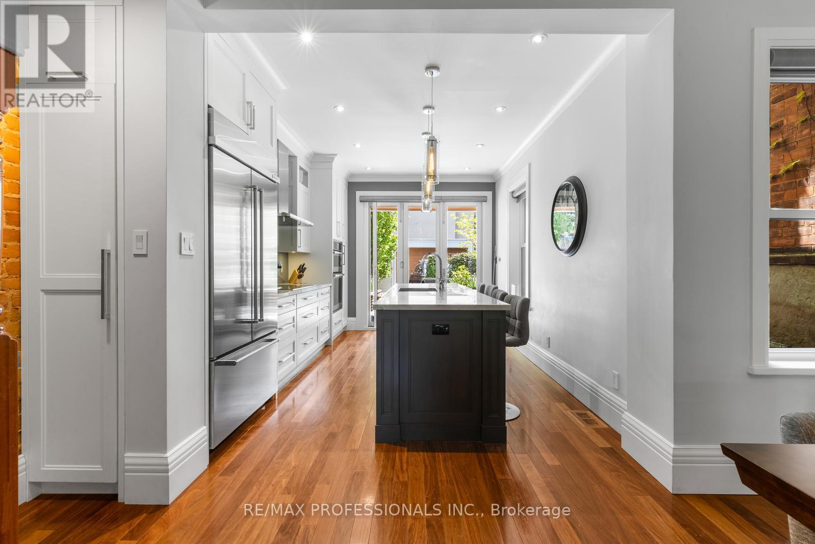159 Sorauren Avenue, Toronto, Ontario  M6R 2E6 - Photo 13 - W12162443