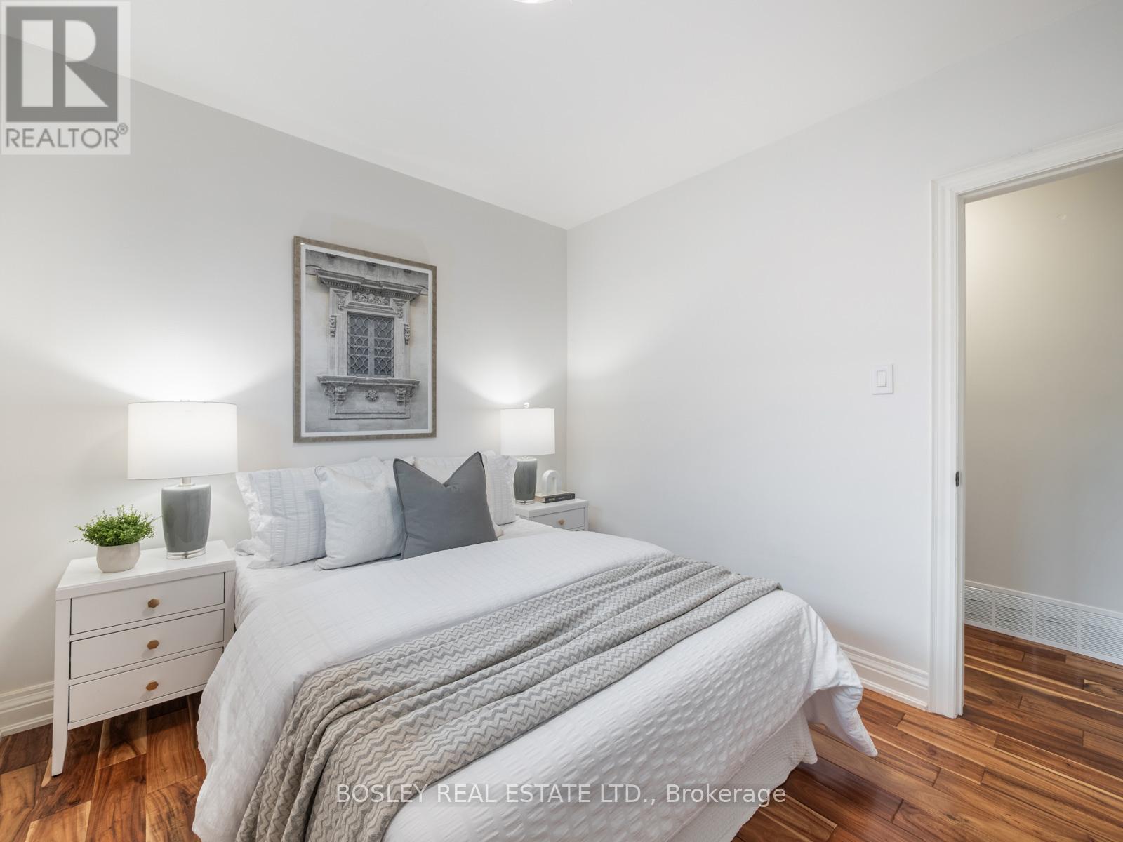 2744 Truscott Drive, Mississauga, Ontario  L5J 2B7 - Photo 20 - W12162453