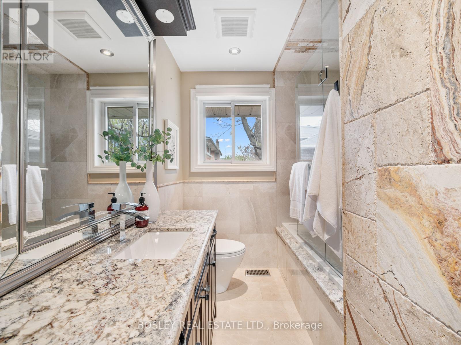 2744 Truscott Drive, Mississauga, Ontario  L5J 2B7 - Photo 25 - W12162453