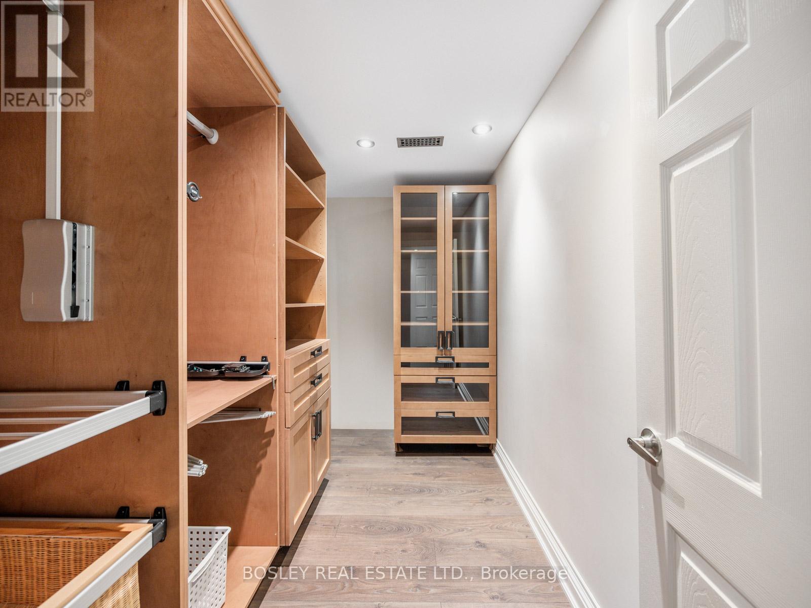 2744 Truscott Drive, Mississauga, Ontario  L5J 2B7 - Photo 33 - W12162453