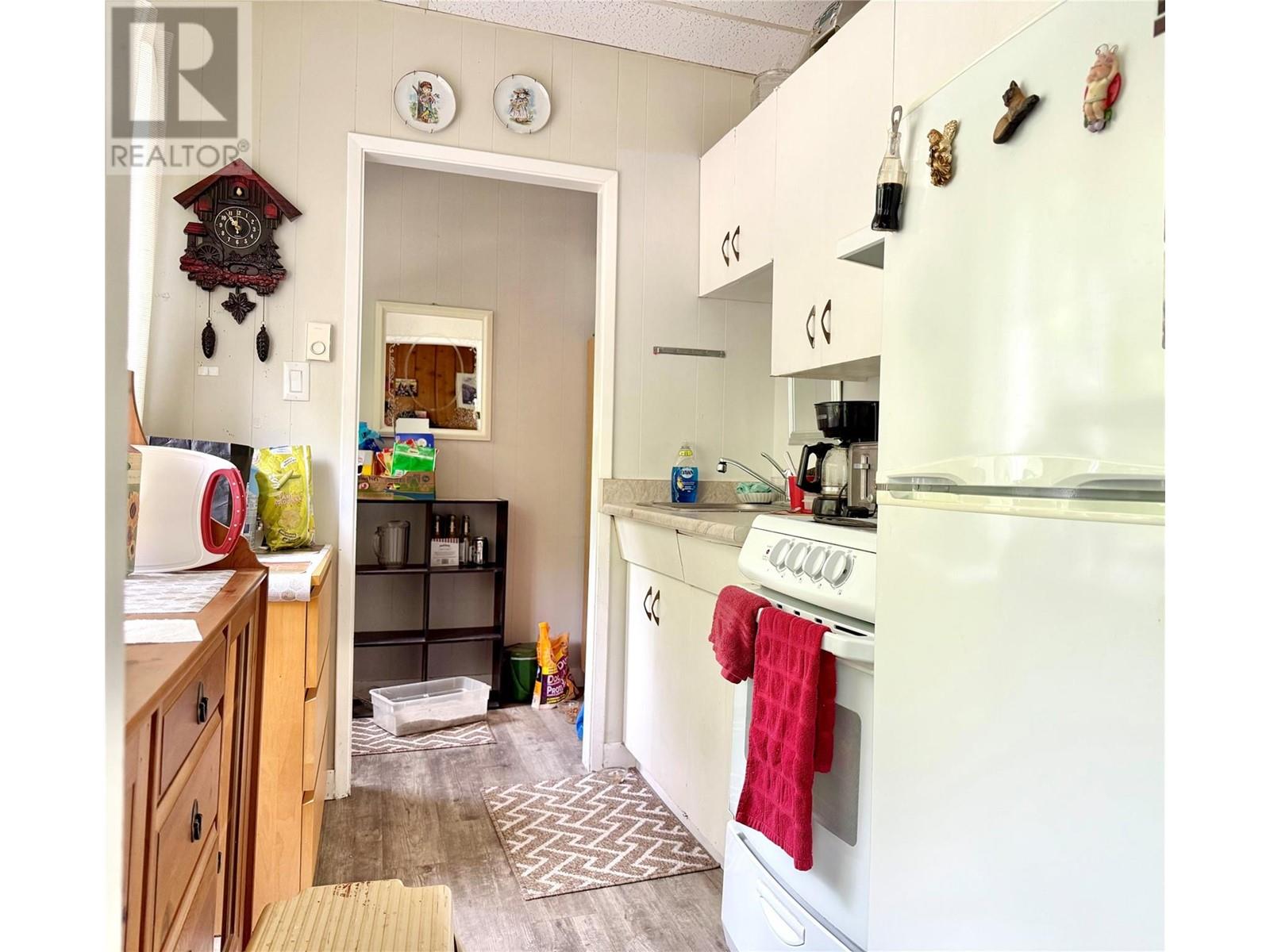 7355 7th Street, Grand Forks, BC V0H1H0