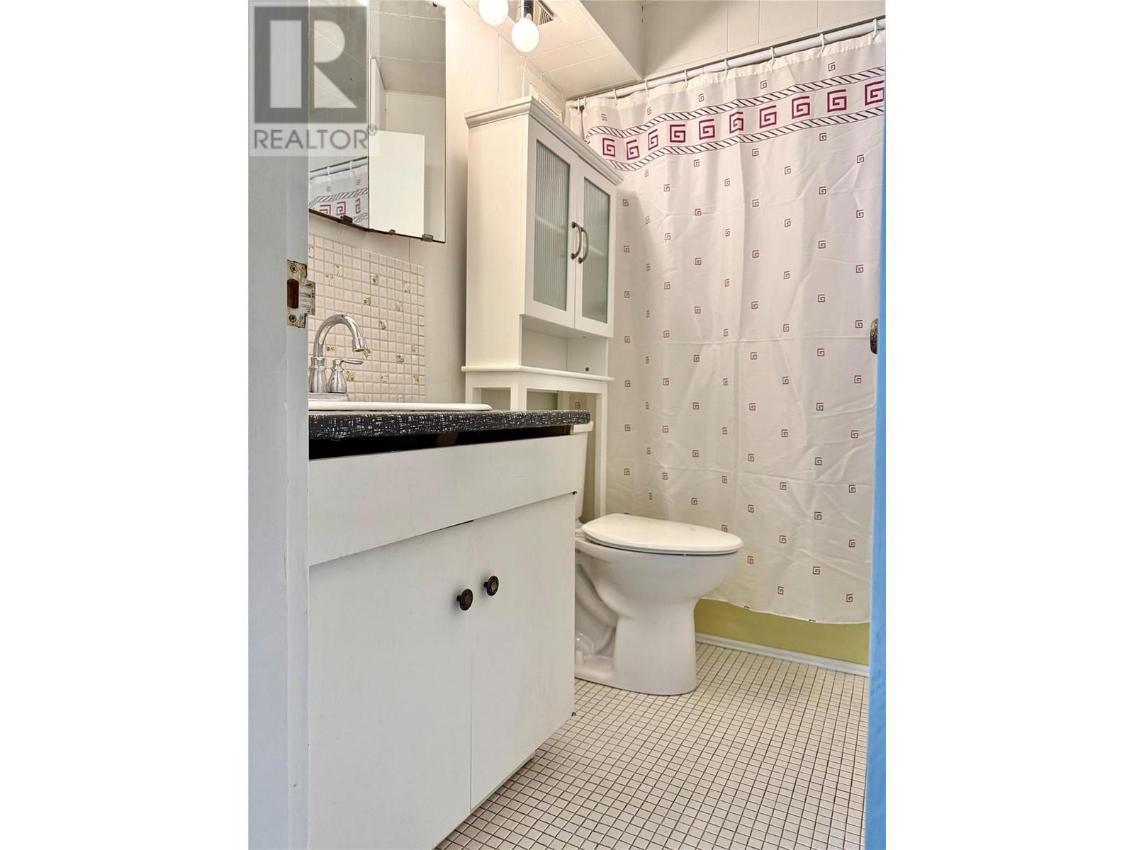 7355 7th Street, Grand Forks, BC V0H1H0