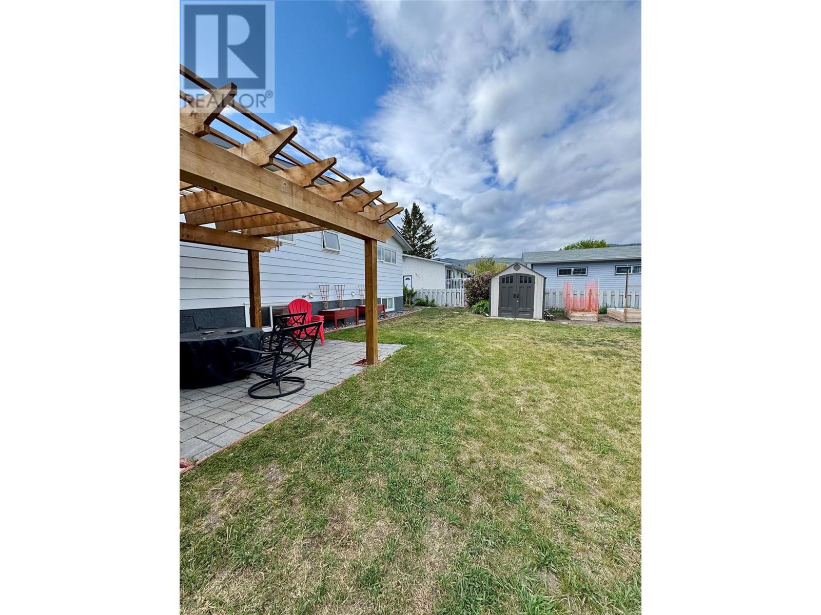 1740 Armstrong Street, Merritt, British Columbia  V1K 1E7 - Photo 40 - 10348376