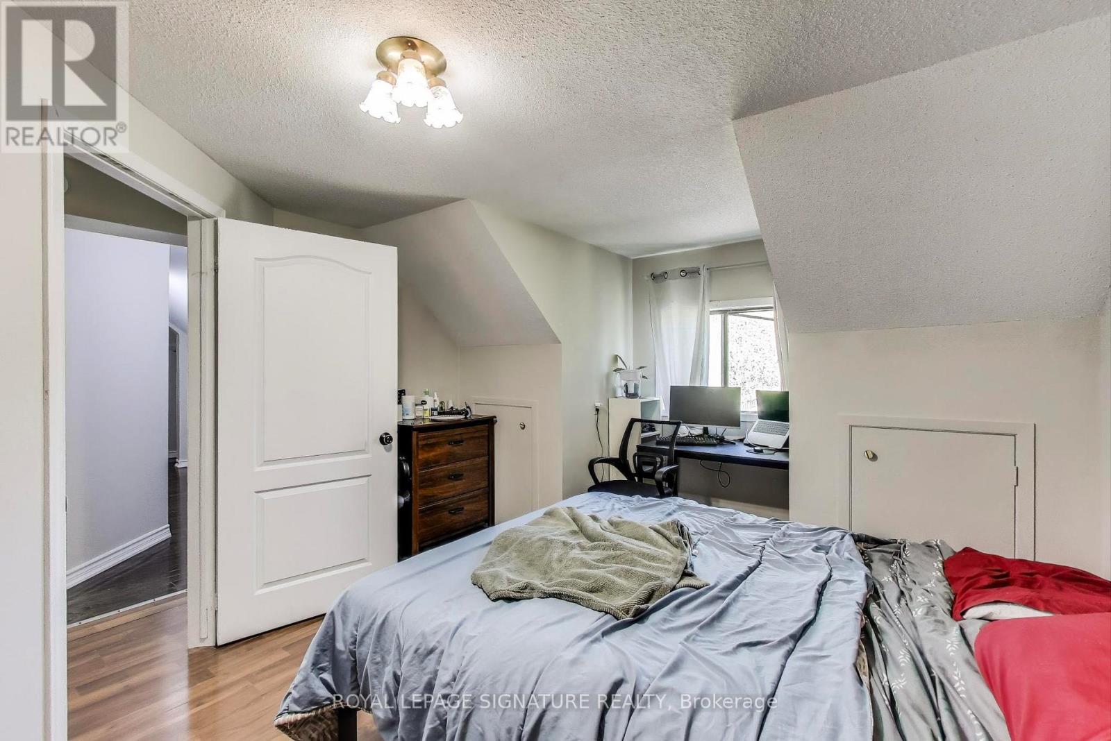 68 Harold Street, Hamilton (Ainslie Wood), Ontario  L8S 2R9 - Photo 20 - X12162373