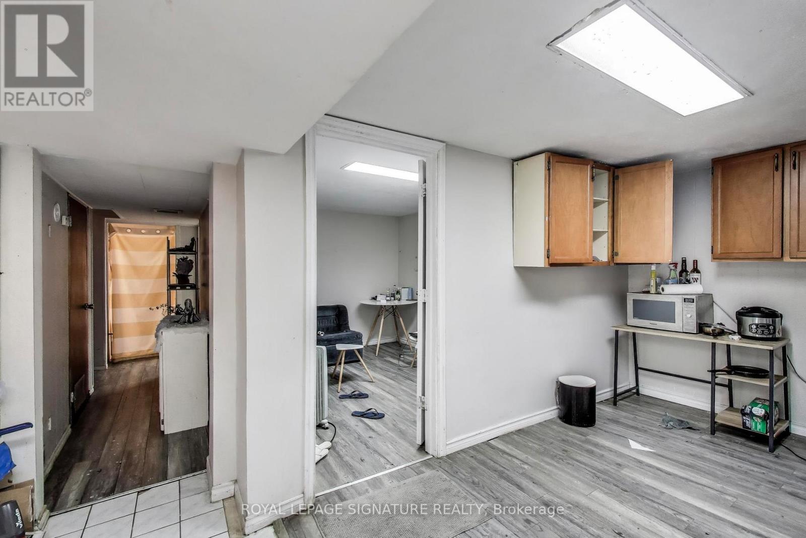 68 Harold Street, Hamilton (Ainslie Wood), Ontario  L8S 2R9 - Photo 28 - X12162373