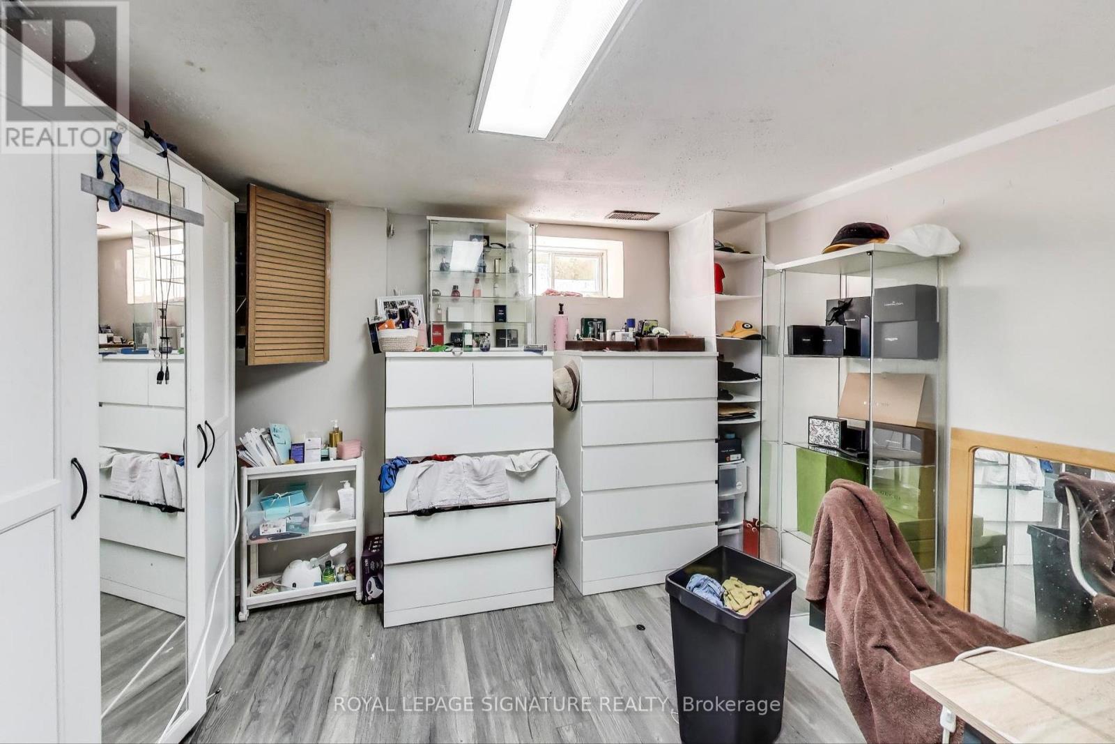 68 Harold Street, Hamilton (Ainslie Wood), Ontario  L8S 2R9 - Photo 31 - X12162373