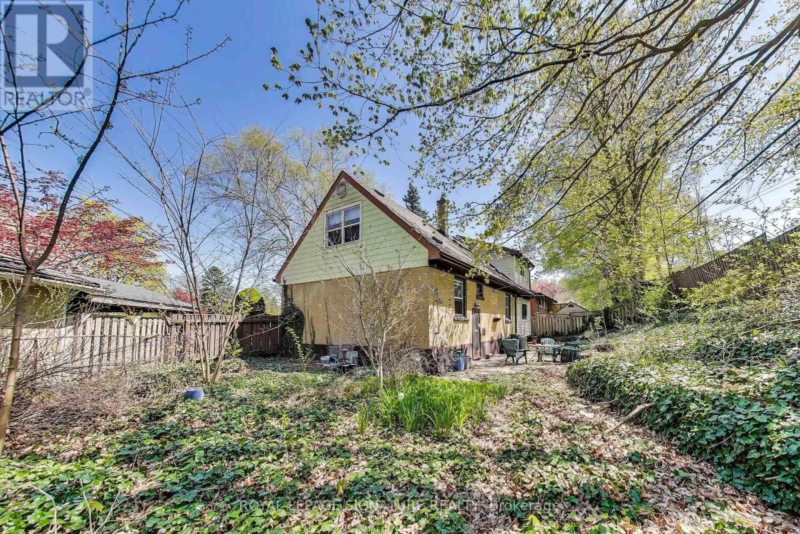 68 Harold Street, Hamilton (Ainslie Wood), Ontario  L8S 2R9 - Photo 39 - X12162373