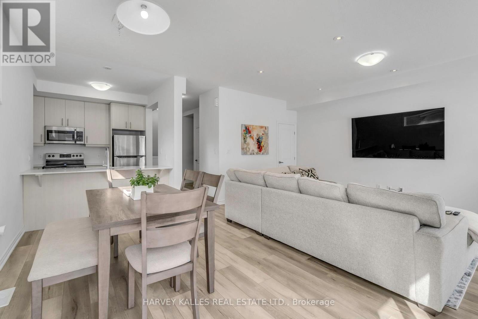 Property at 4 - 5000 CONNOR DRIVE image 3