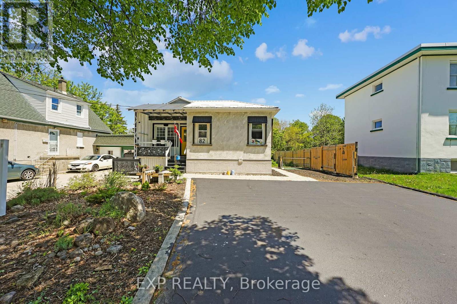 Property at 82 KEHL STREET image 3