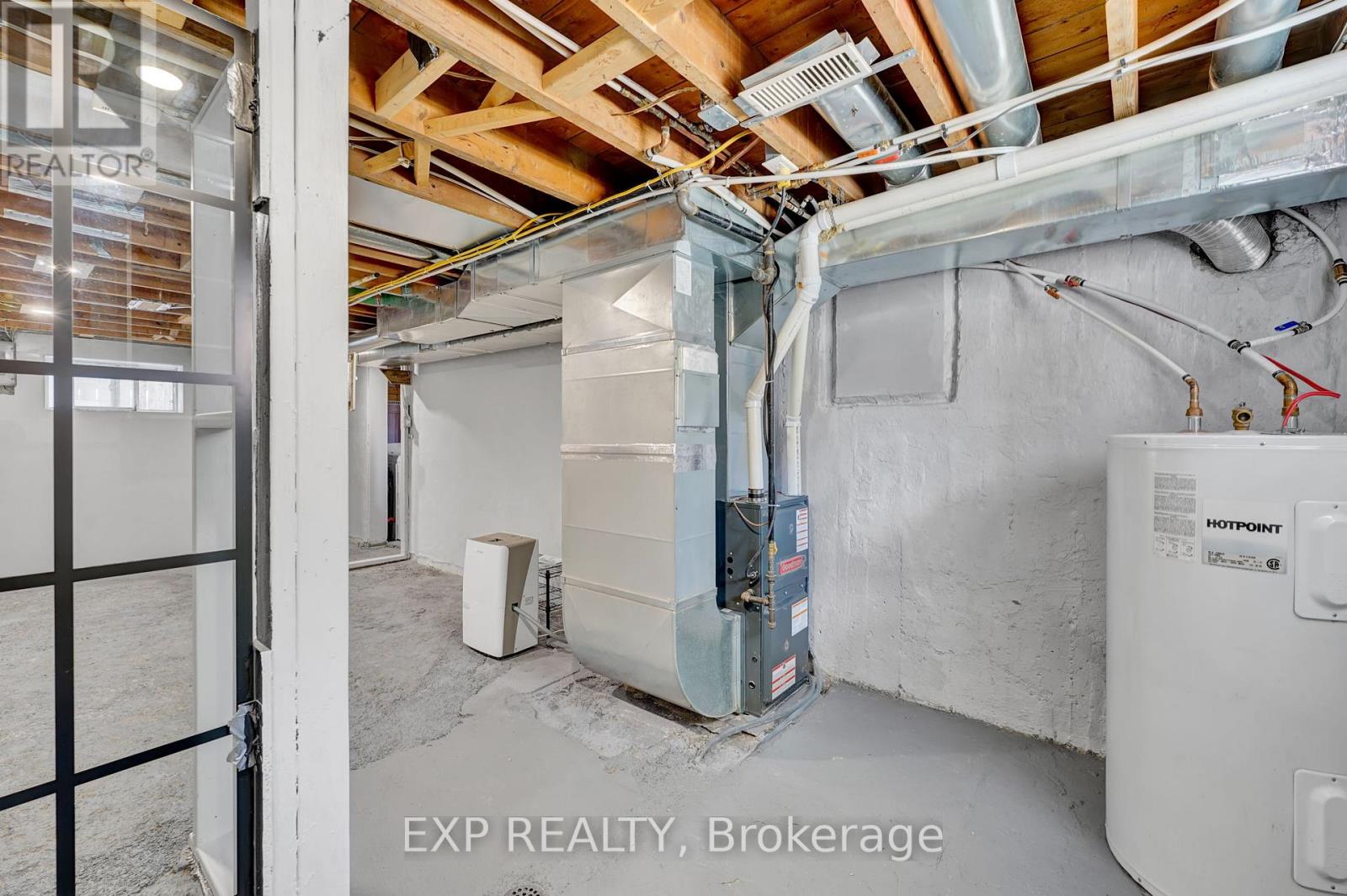 82 Kehl Street, Kitchener, Ontario  N2M 3T9 - Photo 34 - X12162397