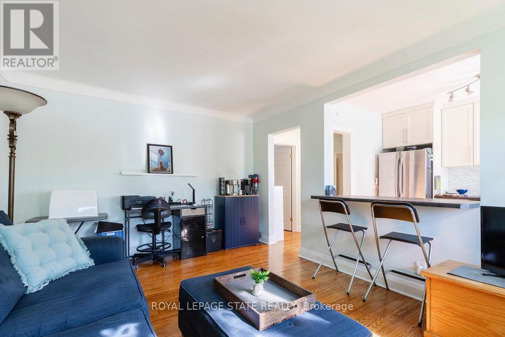 2 - 2 Stroud Road, Hamilton (Ainslie Wood), Ontario  L8S 1Z6 - Photo 13 - X12162437