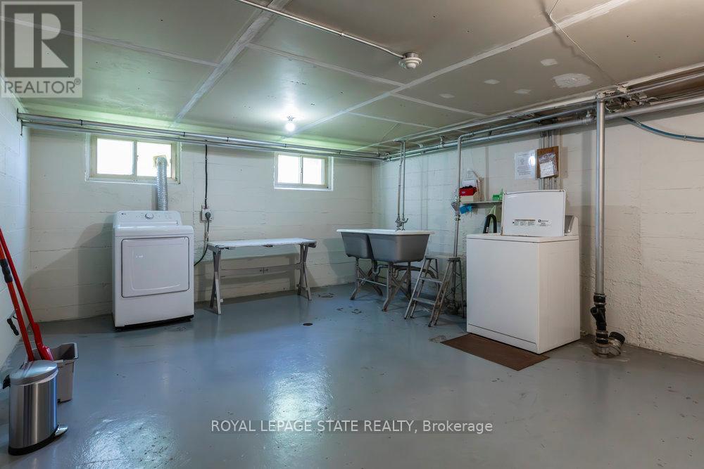 2 - 2 Stroud Road, Hamilton, Ontario  L8S 1Z6 - Photo 37 - X12162437