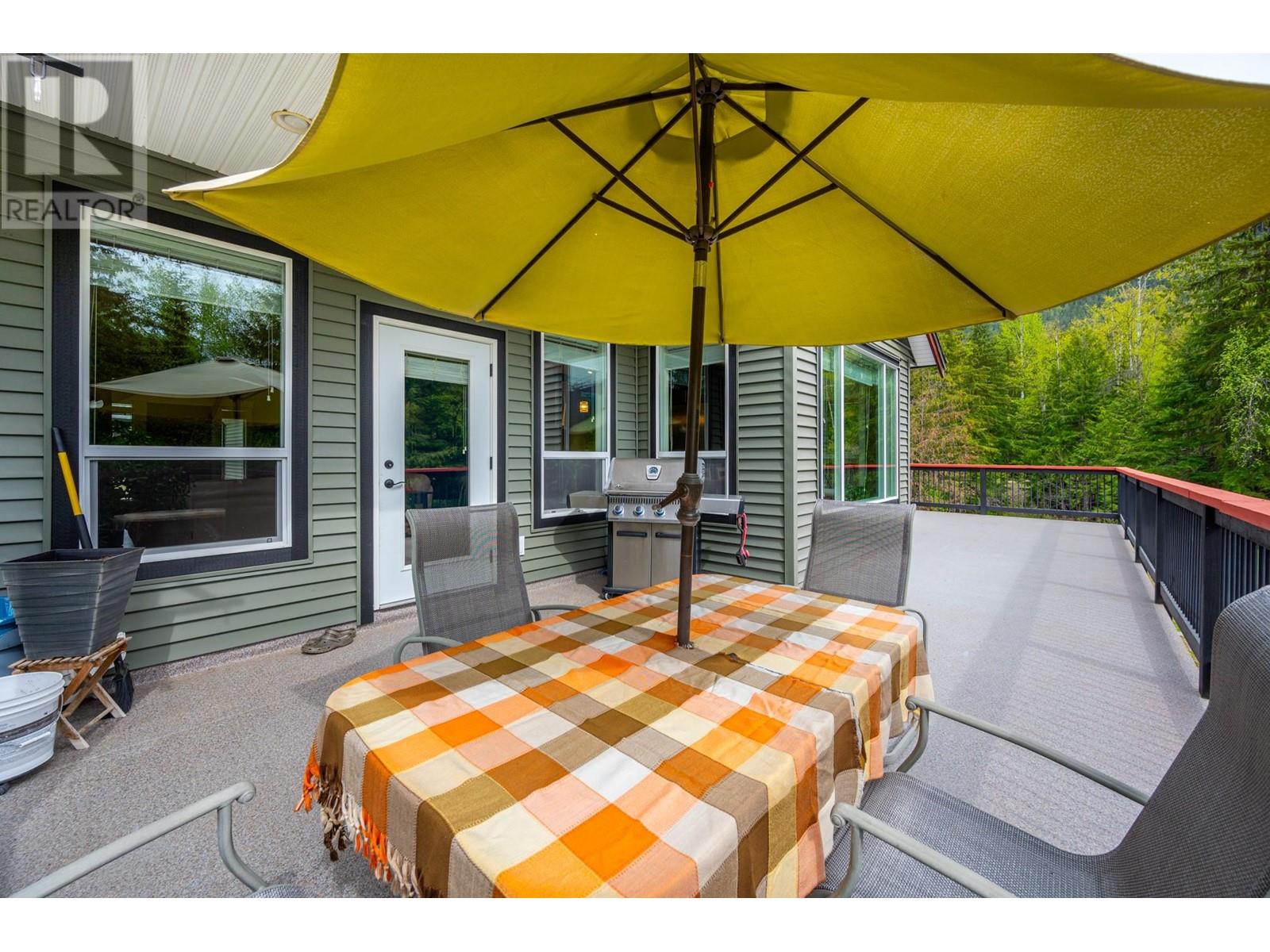 787 Crescent Bay Road Lot# 133, Nakusp, BC V0G1R1