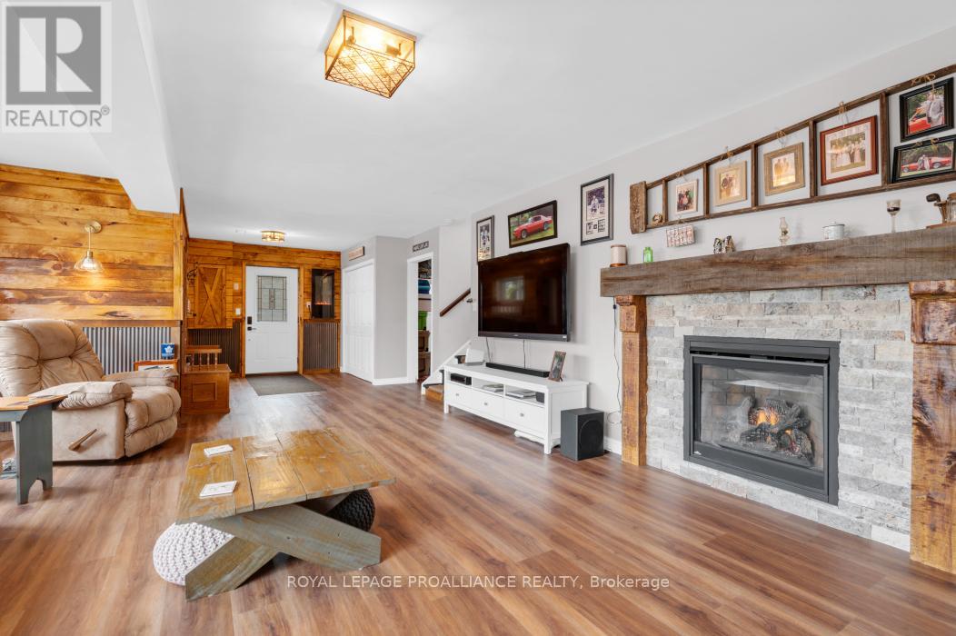 17206 Highway 41, Addington Highlands, Ontario  K0H 1K0 - Photo 13 - X12162725