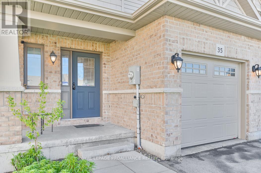 35 Mountain Ash Drive, Belleville, Ontario  K8N 0E3 - Photo 4 - X12162757