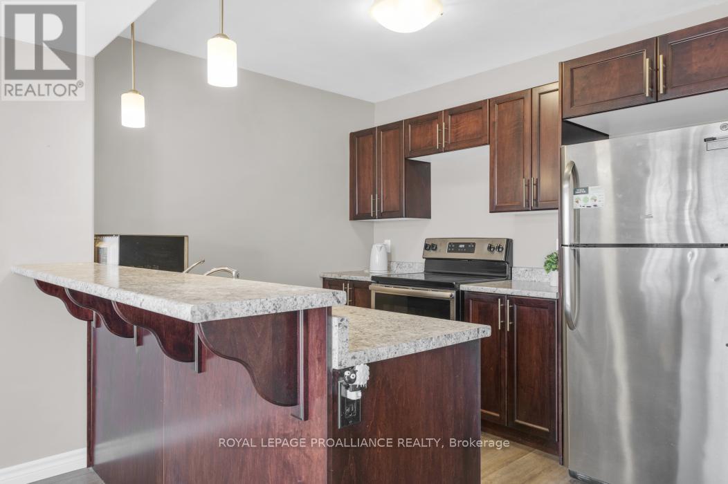 35 Mountain Ash Drive, Belleville, Ontario  K8N 0E3 - Photo 9 - X12162757