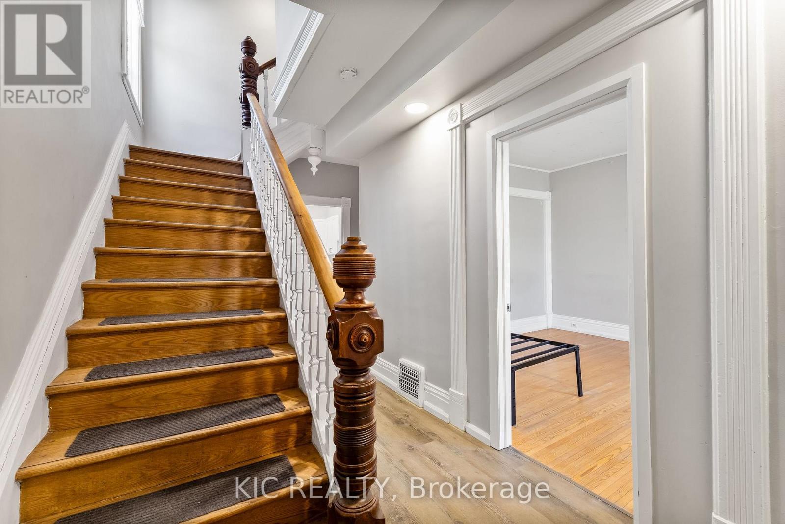 762 Water Street, Peterborough North, Ontario  K9H 3N6 - Photo 19 - X12162768