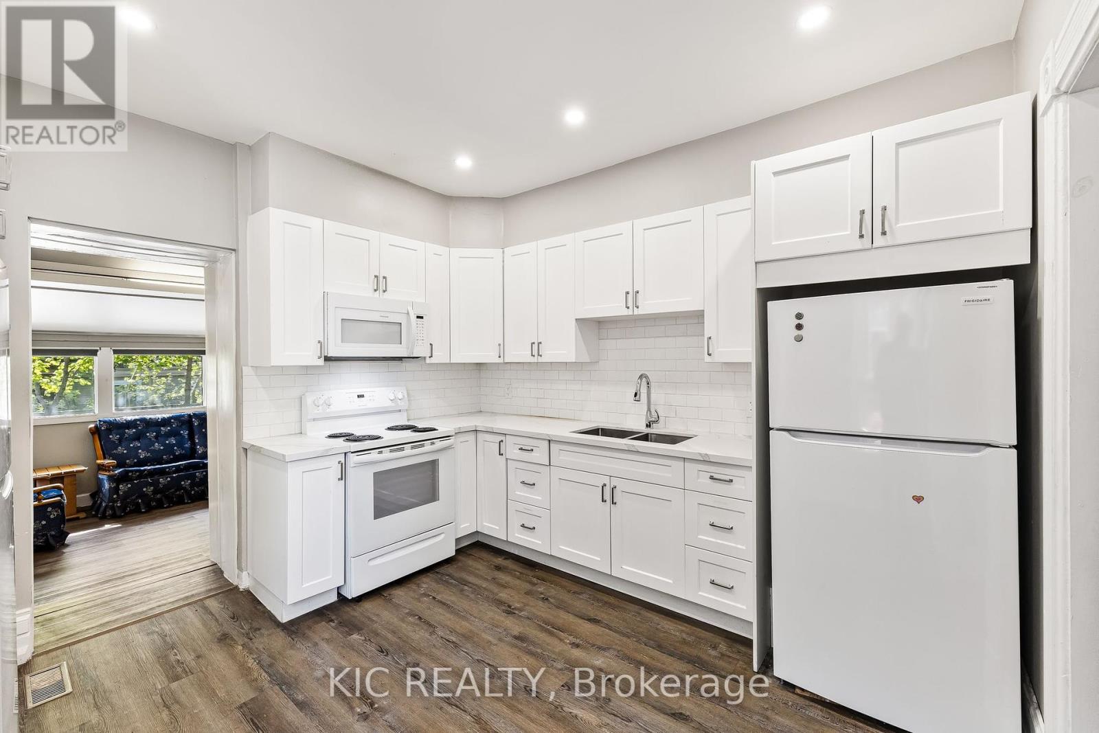 762 Water Street, Peterborough North, Ontario  K9H 3N6 - Photo 8 - X12162768