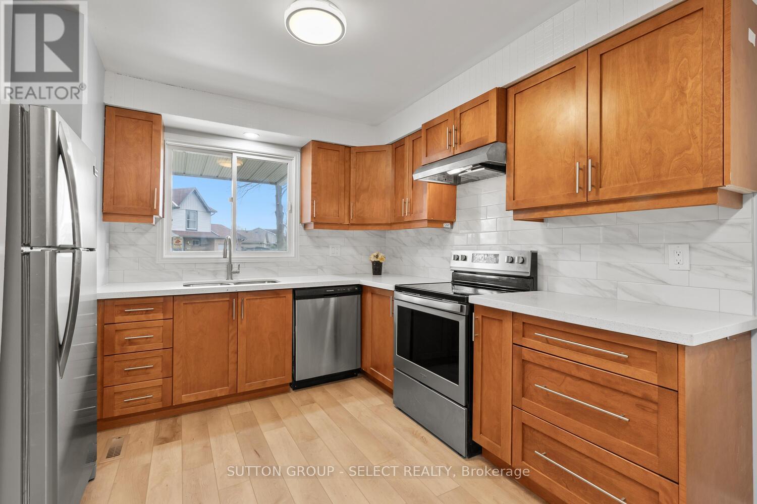 74 Archer Crescent, London South, Ontario  N6E 2A5 - Photo 13 - X12162697