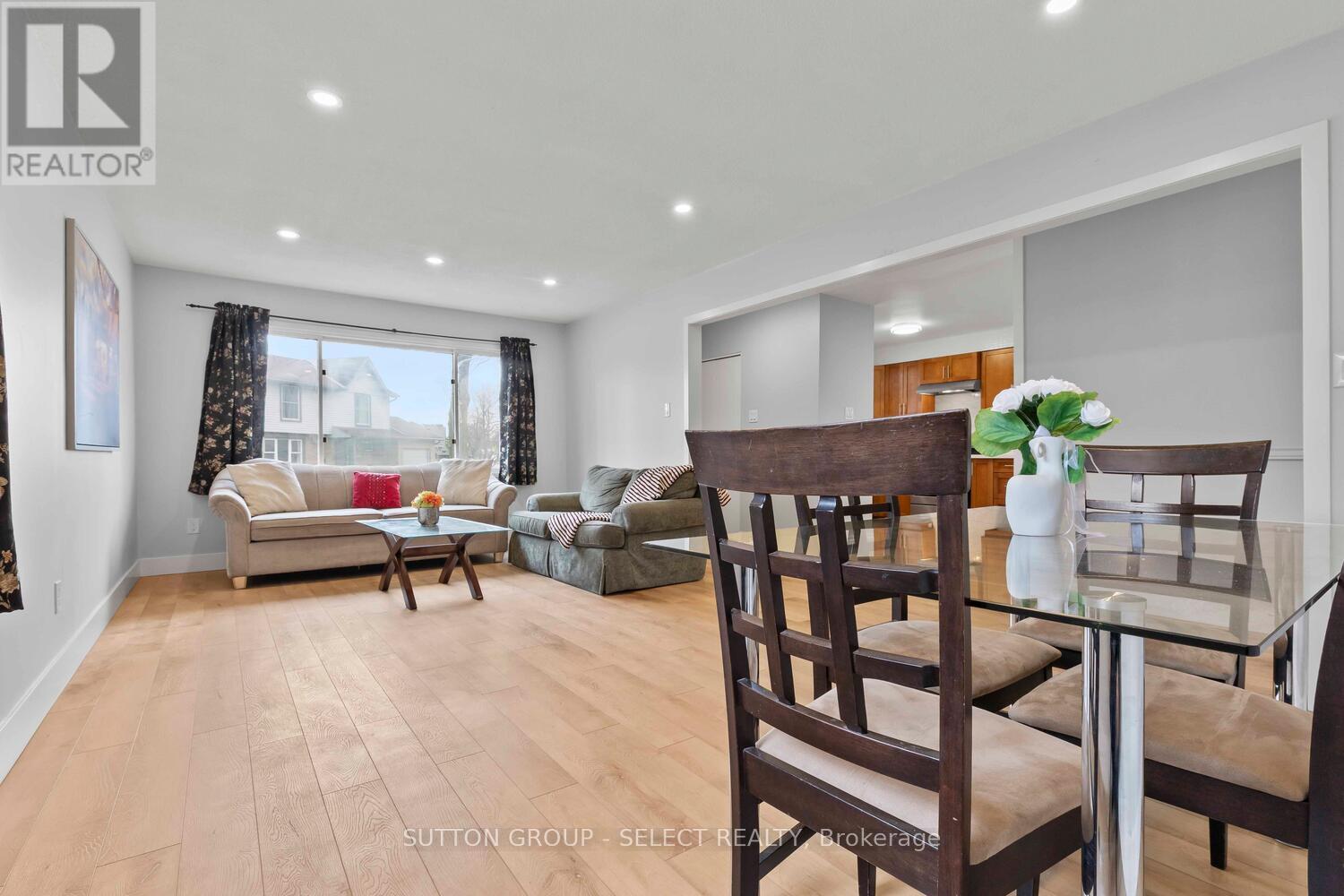 Photo 9 of 47 for 74 Archer Crescent