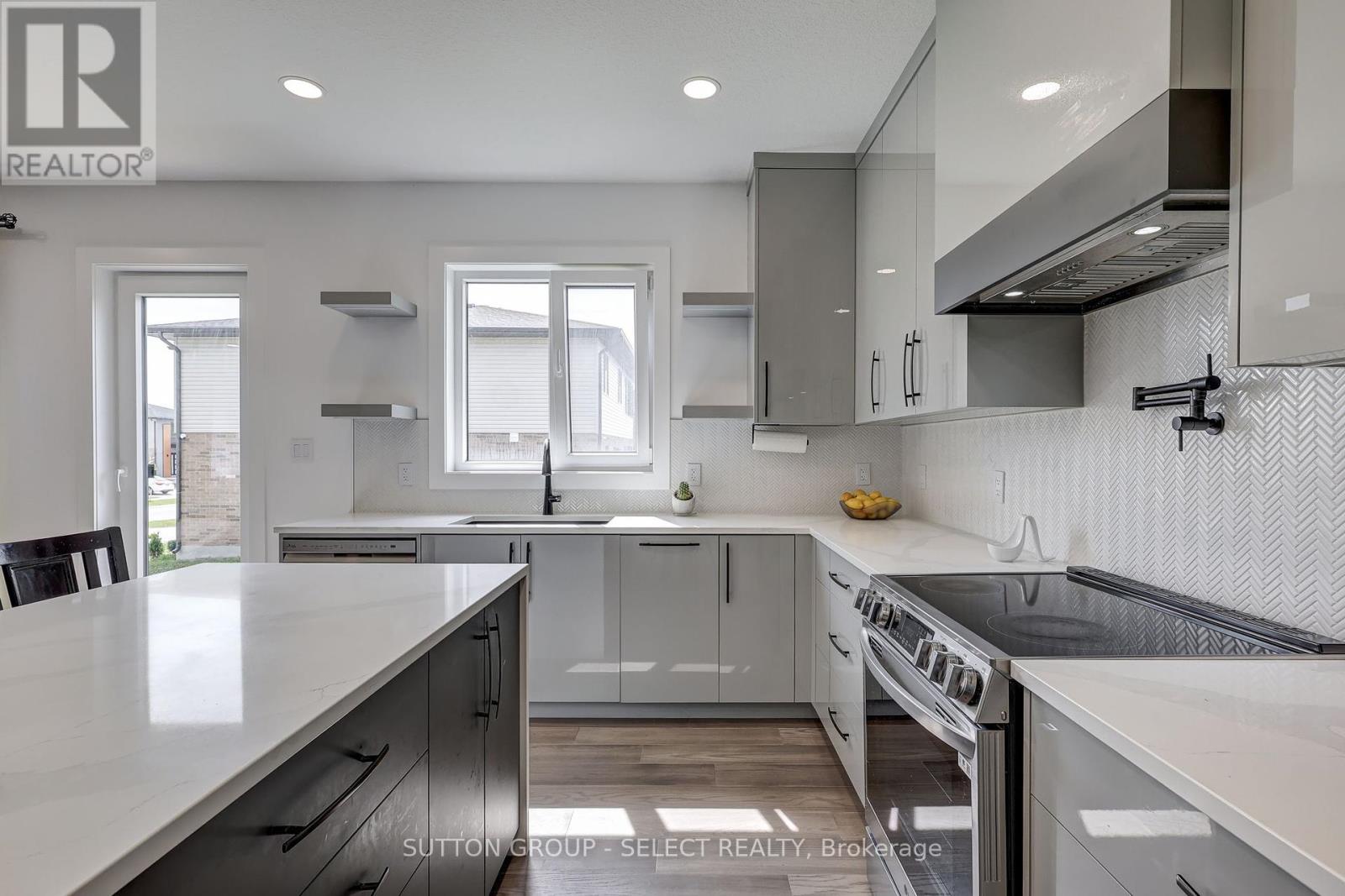 144 Winlow Way, Middlesex Centre (Kilworth), Ontario  N0L 1R0 - Photo 15 - X12162726