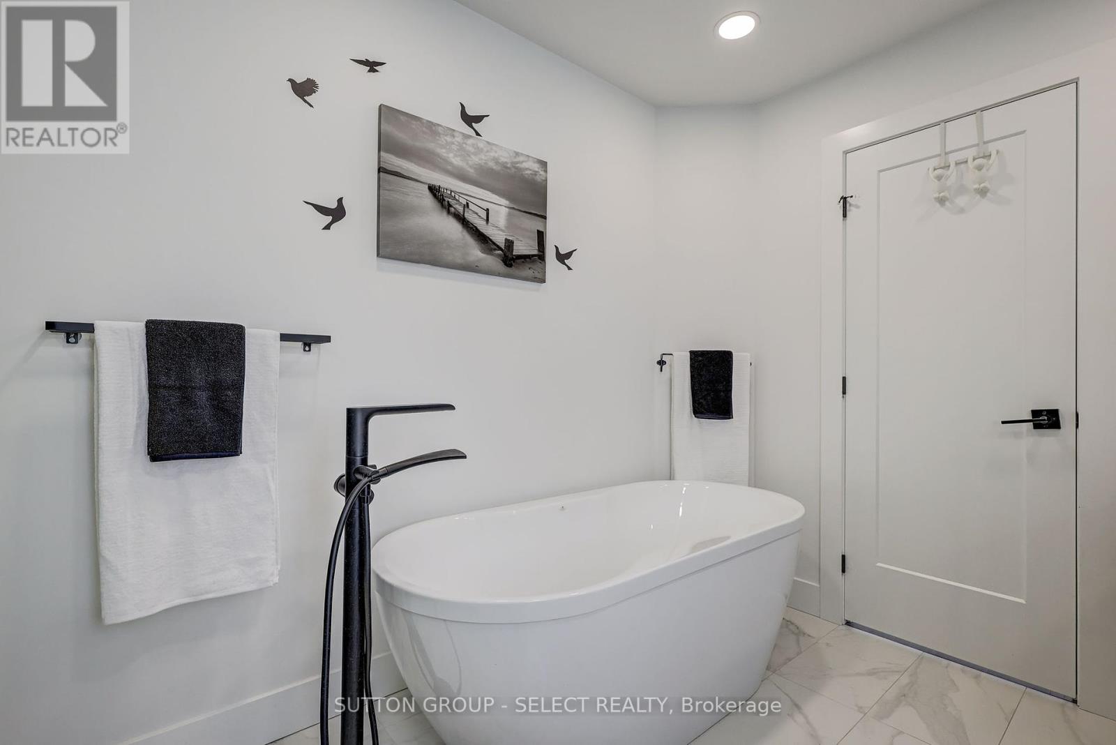 144 Winlow Way, Middlesex Centre (Kilworth), Ontario  N0L 1R0 - Photo 30 - X12162726