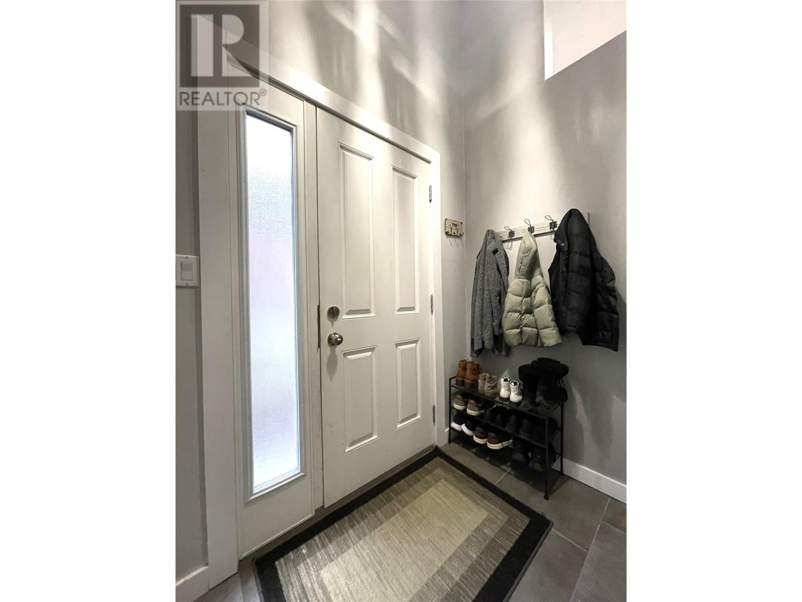1512 McQuarrie Avenue, Nelson, BC V1L1B9