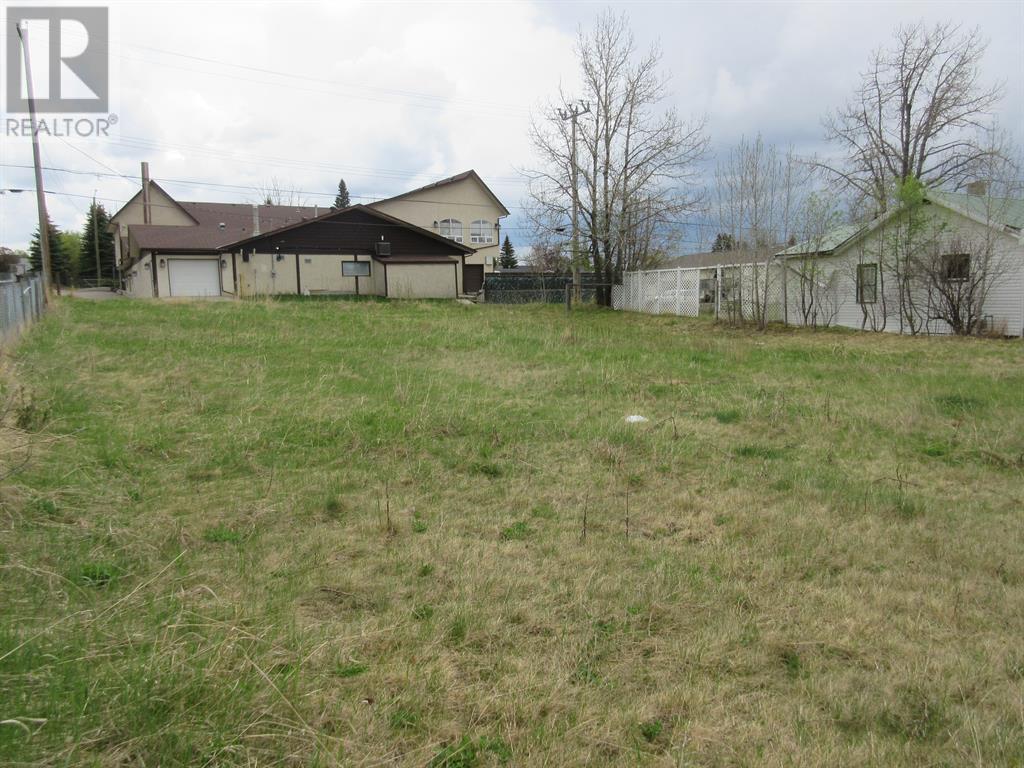 4807 4809, 47 Street, Rocky Mountain House, Alberta  T4T 1A3 - Photo 2 - A2034654